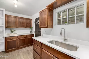 1001 N 30th Ave, Phoenix, AZ 85009 - Photo 29