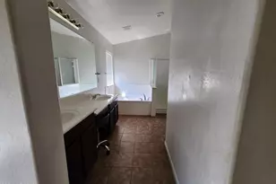 3925 W Kings Ave, Phoenix, AZ 85053 - Photo 13