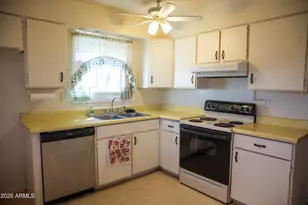 404 N 3rd St, Huachuca City, AZ 85616 - Photo 15