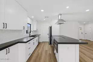 15652 N 52nd St, Scottsdale, AZ 85254 - Photo 9