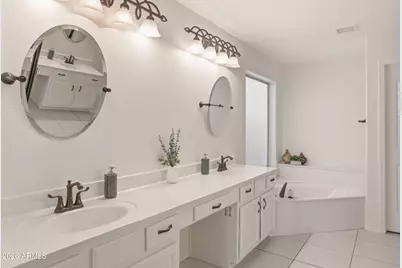 18850 N 89th Lane, Peoria, AZ 85382 - Photo 19