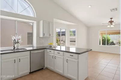 18850 N 89th Lane, Peoria, AZ 85382 - Photo 15