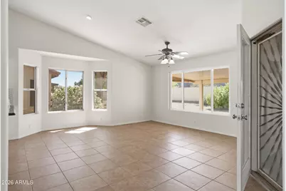 18850 N 89th Lane, Peoria, AZ 85382 - Photo 9