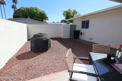 17037 N 106th Avenue, Sun City, AZ 85373 - Photo 15