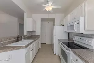 11260 N 92nd St, Scottsdale, AZ 85260 - Photo 15