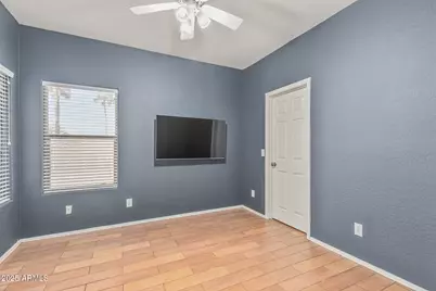 240 W Brooks Street, Gilbert, AZ 85233 - Photo 17