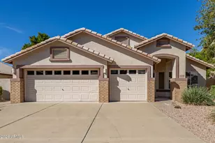 8438 W Paradise Dr, Peoria, AZ 85345 - Photo 1