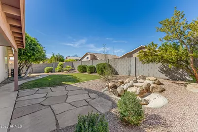 8438 W Paradise Drive, Peoria, AZ 85345 - Photo 43