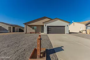 9474 W Tinajas Dr, Arizona City, AZ 85123 - Photo 1
