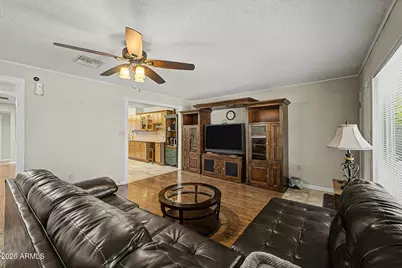 10708 W Camelot Circle, Sun City, AZ 85351 - Photo 11