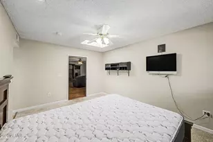 10708 W Camelot Cir, Sun City, AZ 85351 - Photo 23