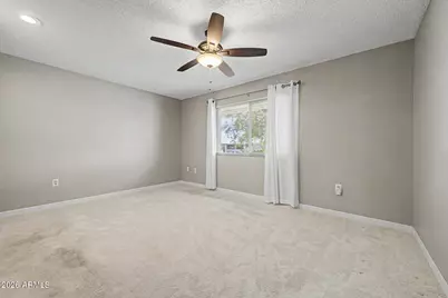 10708 W Camelot Circle, Sun City, AZ 85351 - Photo 15