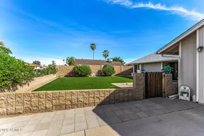 15425 N 23rd Drive, Phoenix, AZ 85023 - Photo 3