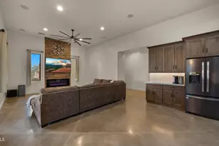 24648 S 186th Pl, Queen Creek, AZ 85142 - Photo 13