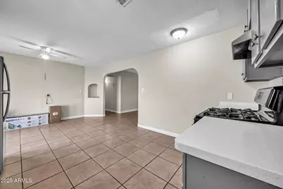 6101 N 31st Drive, Phoenix, AZ 85017 - Photo 5