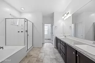 668 N Sparrow Ct, Gilbert, AZ 85234 - Photo 19