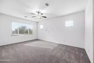 668 N Sparrow Ct, Gilbert, AZ 85234 - Photo 17