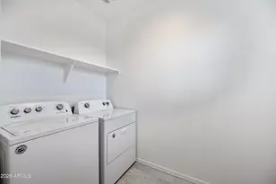 668 N Sparrow Ct, Gilbert, AZ 85234 - Photo 27