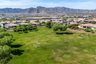 18926 W Solano Dr, Litchfield Park, AZ 85340 - Photo 39