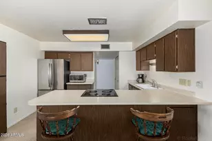 1068 E Frost Dr, Tempe, AZ 85282 - Photo 15