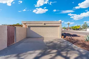 2610 S Fairfield Dr, Tempe, AZ 85282 - Photo 3