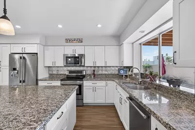 2011 E Loma Vista Drive, Tempe, AZ 85282 - Photo 11