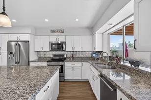 2610 S Fairfield Dr, Tempe, AZ 85282 - Photo 11