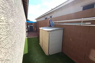 1484 W Calabash Avenue, San Tan Valley, AZ 85140 - Photo 9