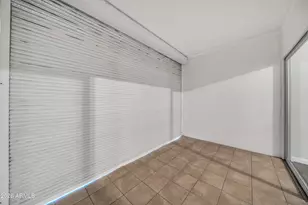 6125 E Indian School Rd, Scottsdale, AZ 85251 - Photo 21