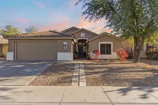 235 W Goldfinch Way, Chandler, AZ 85286 - Photo 3