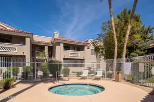 2929 W Yorkshire Dr, Phoenix, AZ 85027 - Photo 23