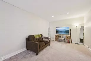 429 E Loyola Dr, Tempe, AZ 85282 - Photo 27