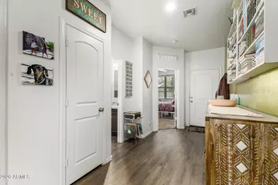 2424 W Tamarisk Avenue, Phoenix, AZ 85041 - Photo 7