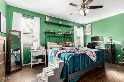 2424 W Tamarisk Avenue, Phoenix, AZ 85041 - Photo 15