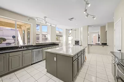 1739 E Monte Cristo Avenue, Phoenix, AZ 85022 - Photo 9