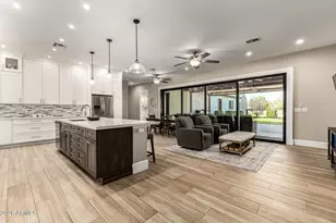 1718 S 140th Pl, Gilbert, AZ 85295 - Photo 9