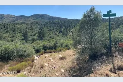 17545 W Buckhorn Drive #1, Kirkland, AZ 86332 - Photo 1