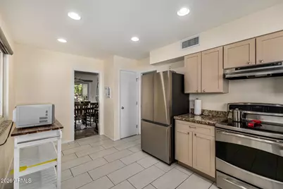 10316 W Bayside Road, Sun City, AZ 85351 - Photo 11