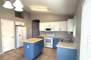 14869 W Caribbean Ln, Surprise, AZ 85379 - Photo 9