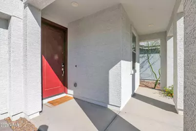 5814 S Daisy Patch Place, Phoenix, AZ 85040 - Photo 5