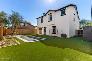 1105 E Parkview Ct, Gilbert, AZ 85295 - Photo 27