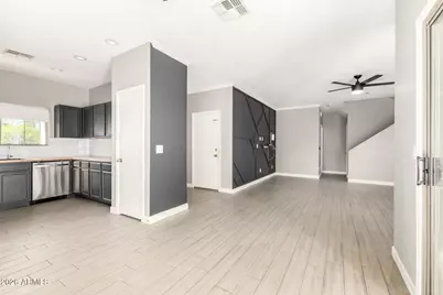 1105 E Parkview Court, Gilbert, AZ 85295 - Photo 9