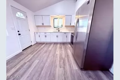 1009 E Chipman Road, Phoenix, AZ 85040 - Photo 7