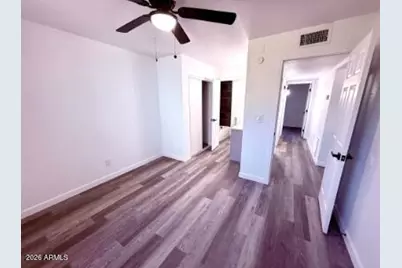 1009 E Chipman Road, Phoenix, AZ 85040 - Photo 11