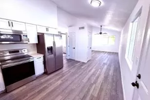 1009 E Chipman Rd, Phoenix, AZ 85040 - Photo 5