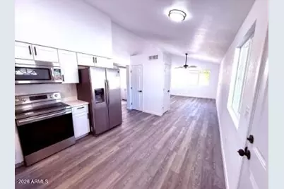 1009 E Chipman Road, Phoenix, AZ 85040 - Photo 5