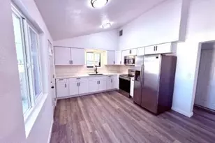 1009 E Chipman Rd, Phoenix, AZ 85040 - Photo 3