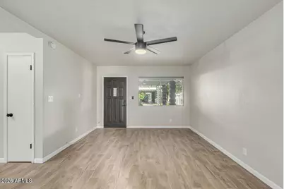 721 E Montebello Avenue #Unit 108, Phoenix, AZ 85014 - Photo 7