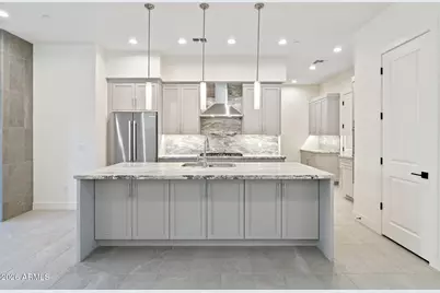 1 Easy Street #Unit 11, Carefree, AZ 85377 - Photo 5