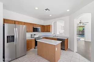 12725 W Cheery Lynn Rd, Avondale, AZ 85392 - Photo 5